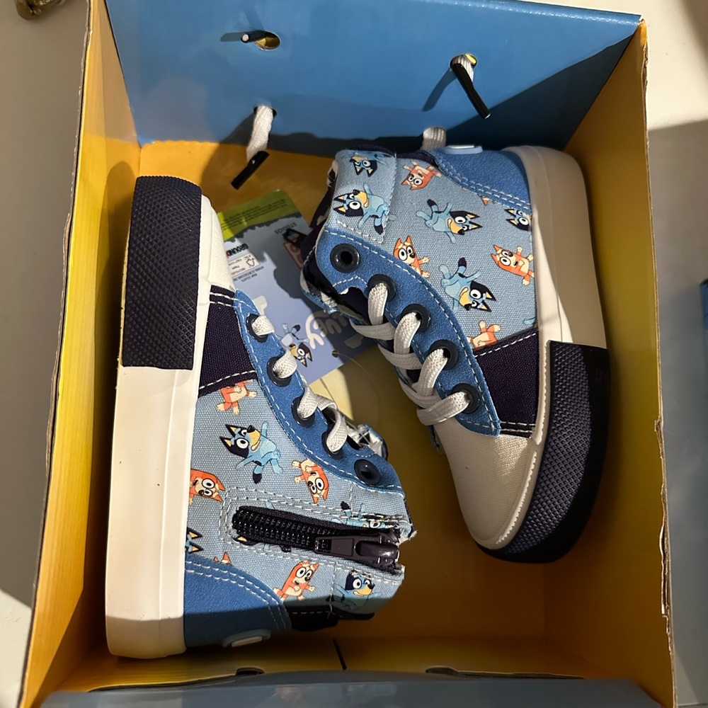 Toddler Boy & Girls Bluey High-Top Sneakers with Cartoon Pattern and Rubber Sole